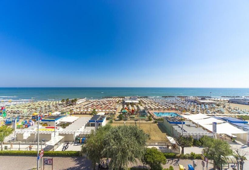 ホテル Touring Misano Adriatico