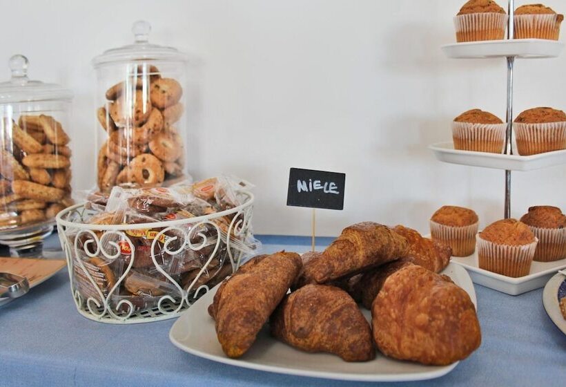 ホテル Touring Misano Adriatico