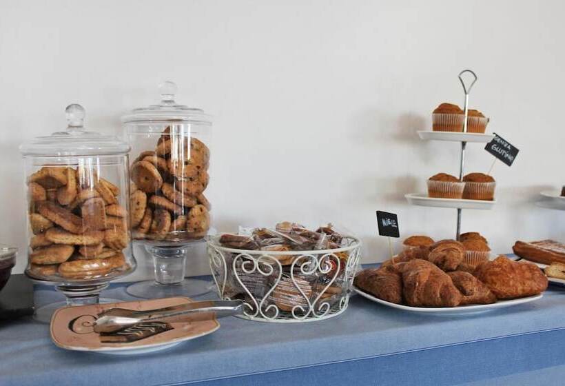 ホテル Touring Misano Adriatico