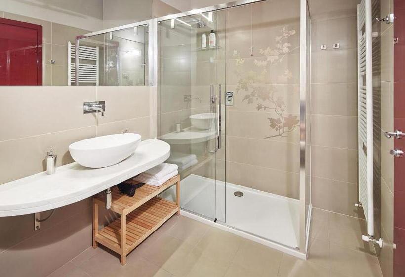 Hotelli Villa Archi B&b