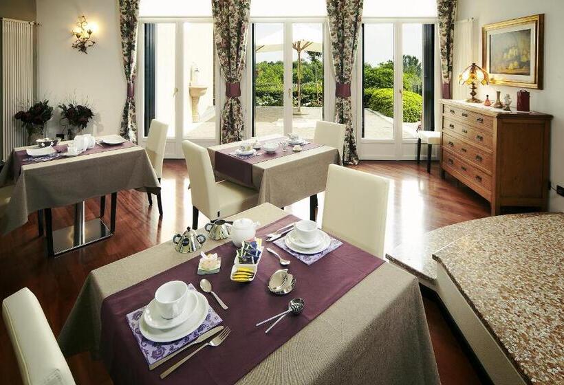 Hotelli Villa Archi B&b