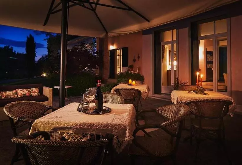 ホテル Villa Archi B&b