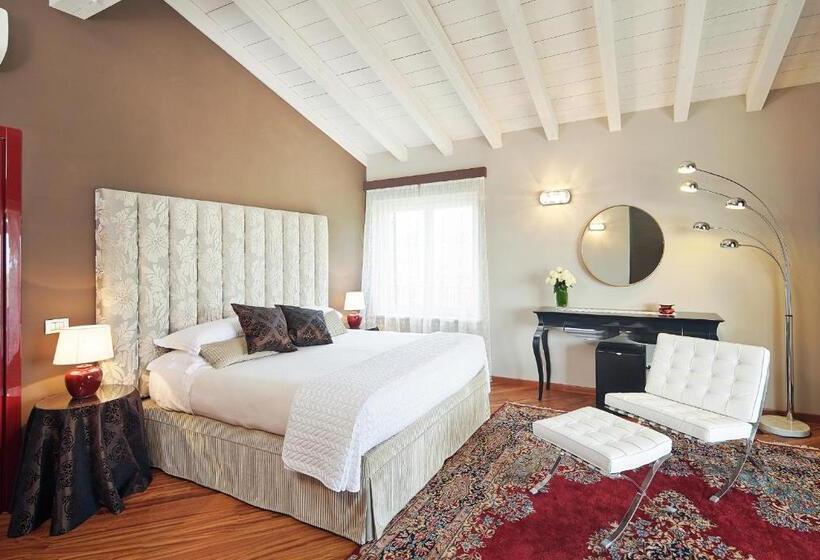 Hotelli Villa Archi B&b