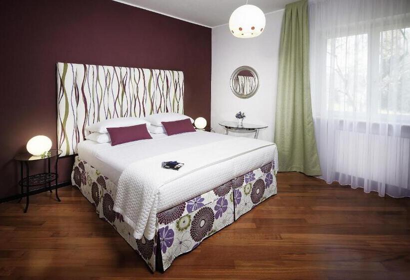 Hotelli Villa Archi B&b