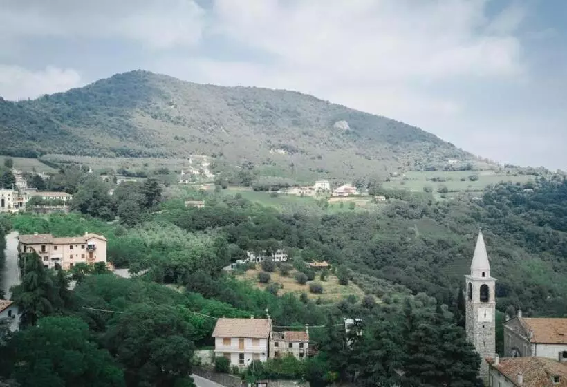 ホテル Villa Lussana