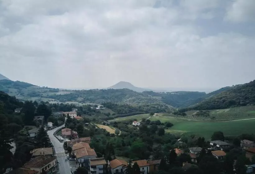ホテル Villa Lussana