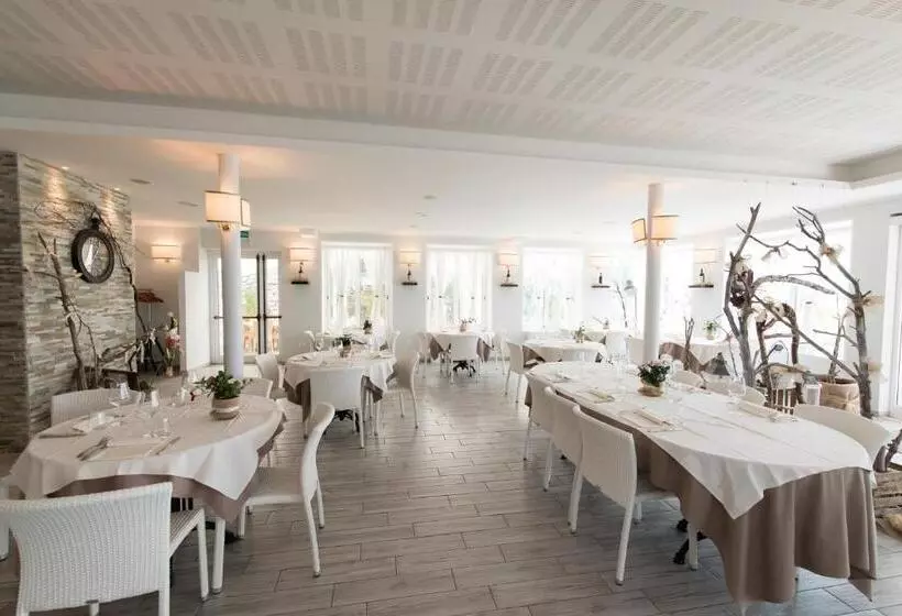 ホテル Villa Lussana