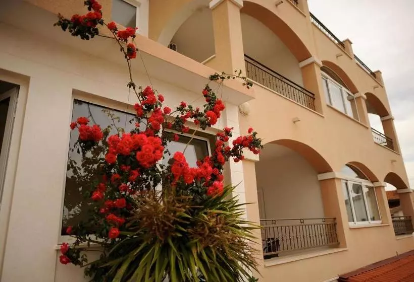 Apartments&rooms Jelavić