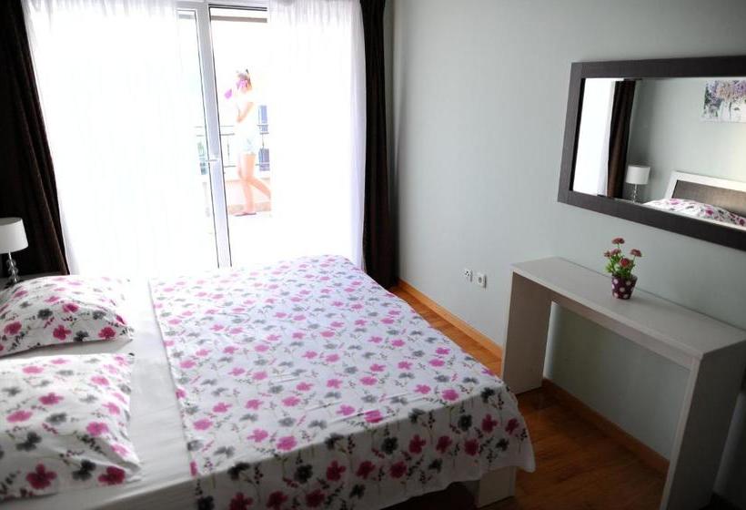 Apartments&rooms Jelavić