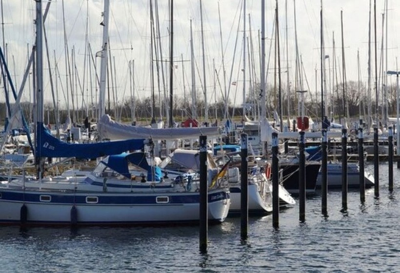 Acqua Strande Yachthotel & Restaurant