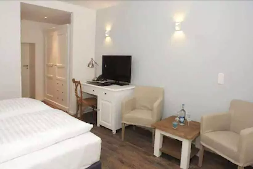 Acqua Strande Yachthotel & Restaurant
