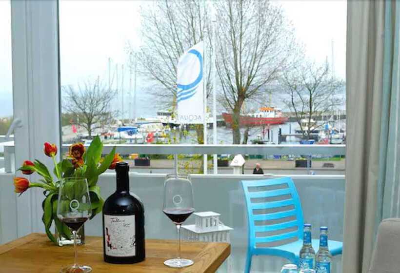 Acqua Strande Yachthotel & Restaurant