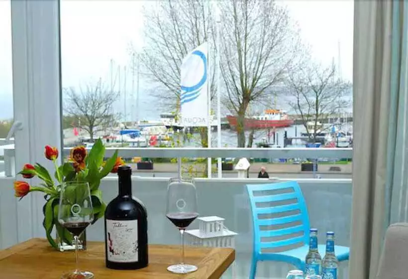 Acqua Strande Yachthotel & Restaurant