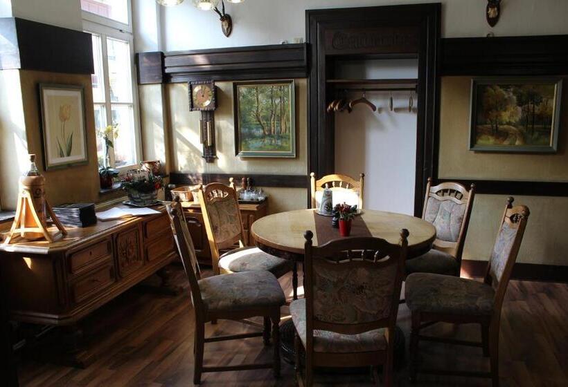 ホテル Alt Wassenberg