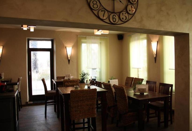 ホテル Bistro   3 Eck