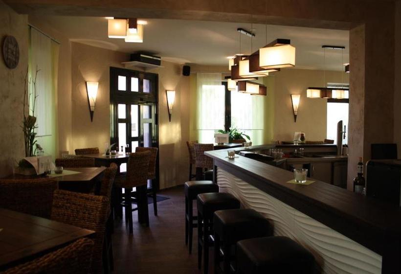 ホテル Bistro   3 Eck