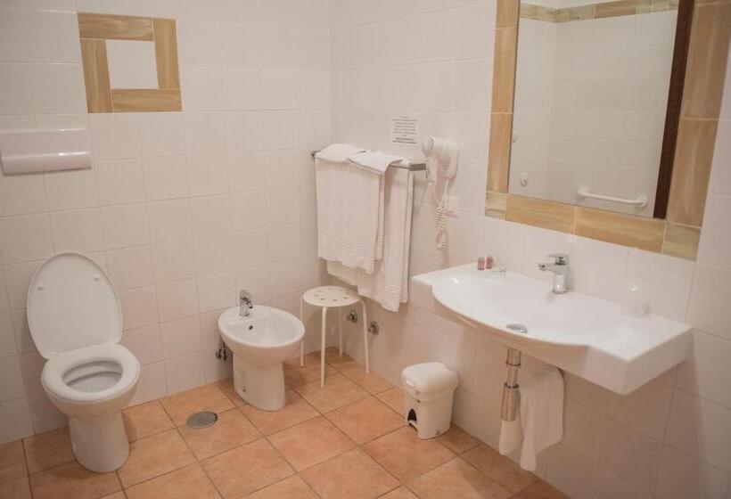 Отель Caluna Charme