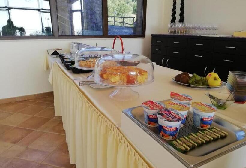 Отель Caluna Charme