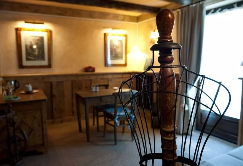 ホテル Chalet La Meridiana