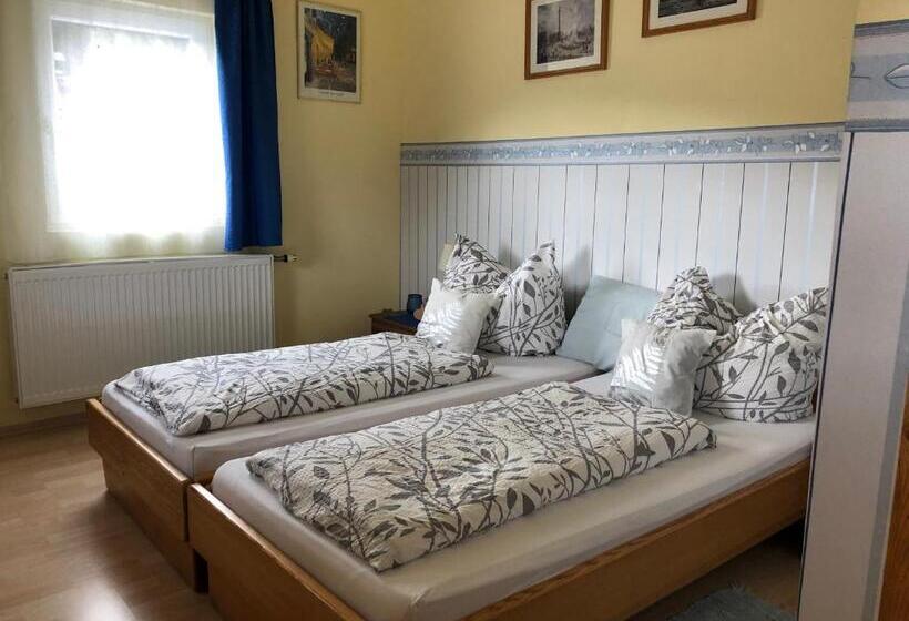 Отель Gasthaus Luggwirt