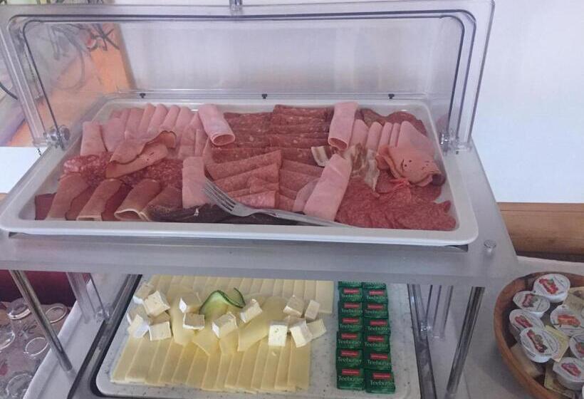 Отель Gasthaus Luggwirt