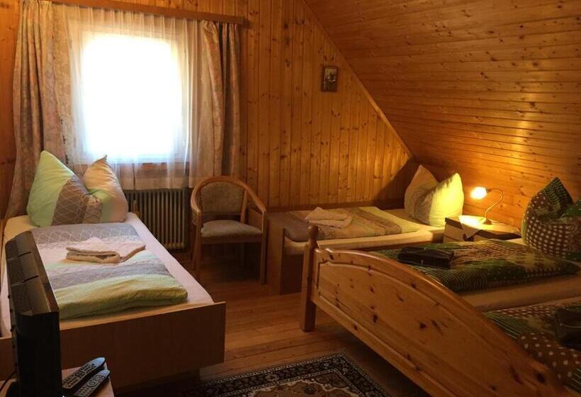 Отель Gasthaus Luggwirt