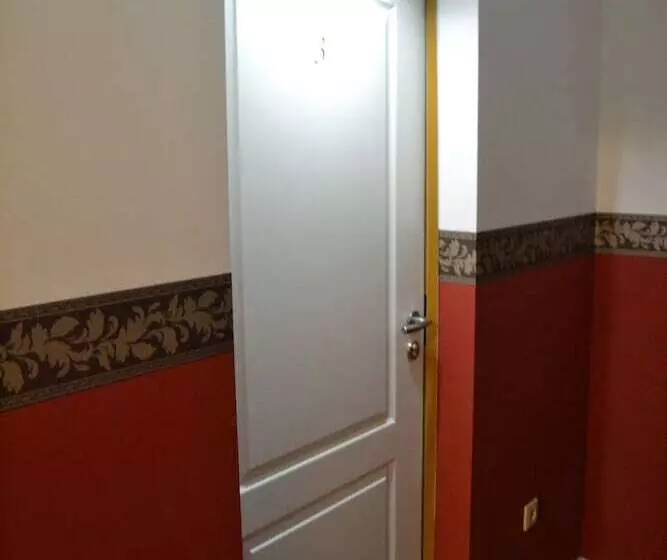 ホテル Gastund Weinhaus Zwiebelturm