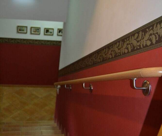 Отель Gastund Weinhaus Zwiebelturm