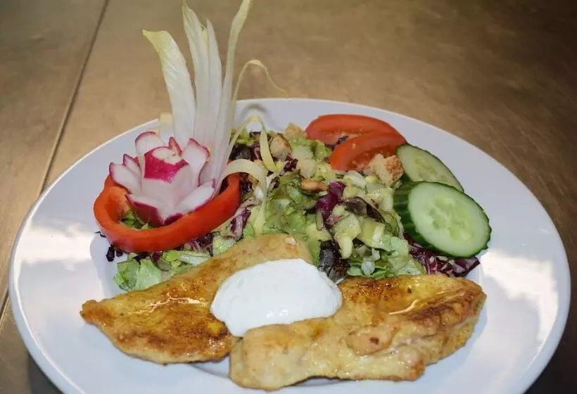 ホテル Gastund Weinhaus Zwiebelturm