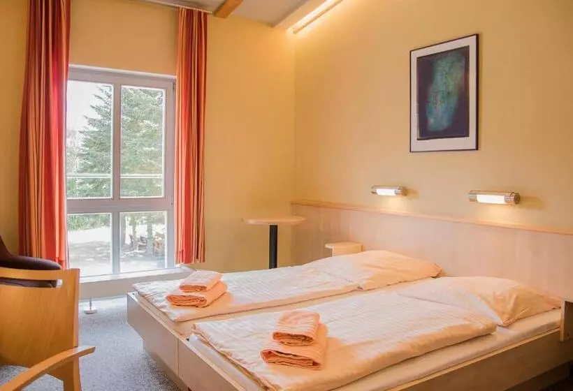 Hotelli Forum Grillensee