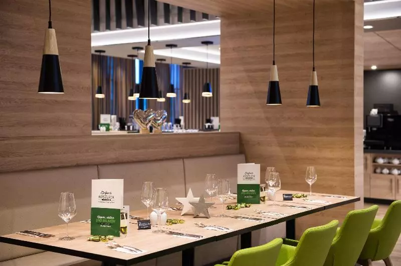 ホテル Holiday Inn Frankfurt Airport, An Ihg