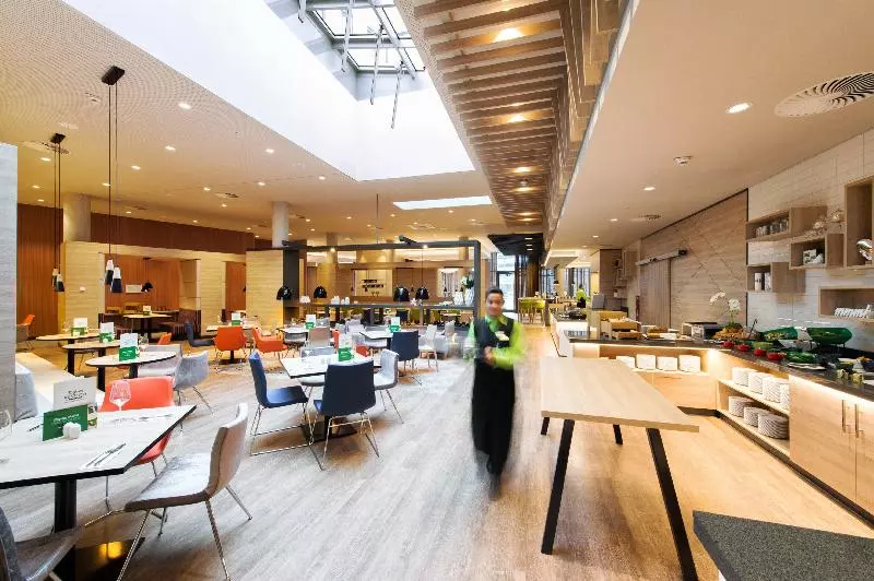 ホテル Holiday Inn Frankfurt Airport, An Ihg