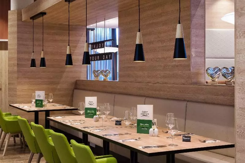 ホテル Holiday Inn Frankfurt Airport, An Ihg