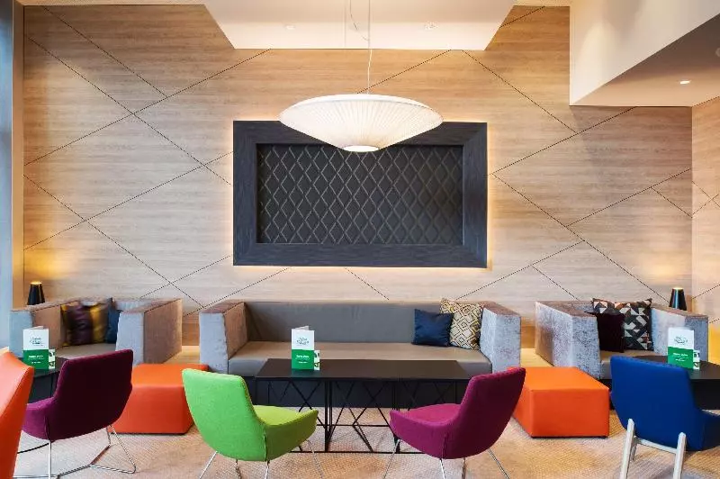 ホテル Holiday Inn Frankfurt Airport, An Ihg