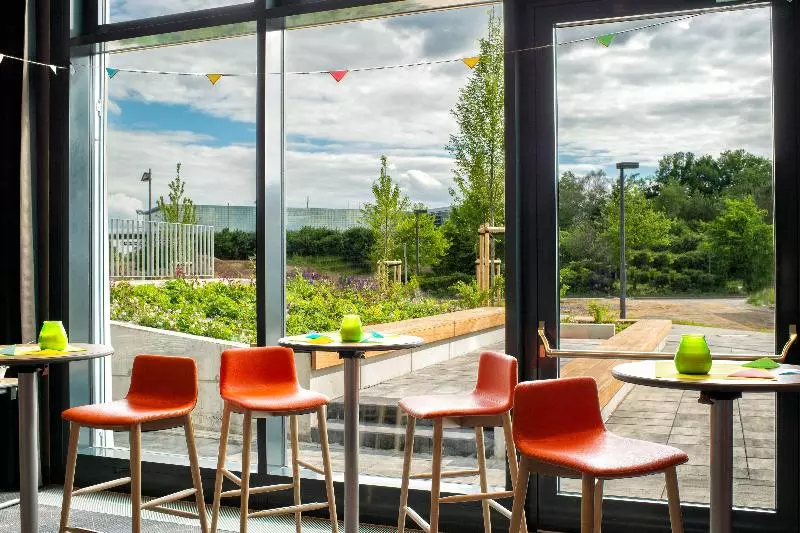 ホテル Holiday Inn Frankfurt Airport, An Ihg
