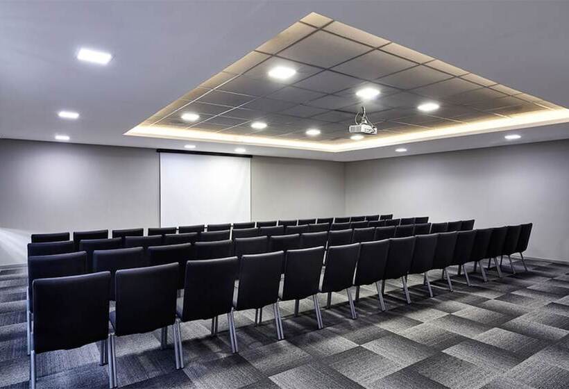 בית מלון כפרי Intercity Porto Maravilha