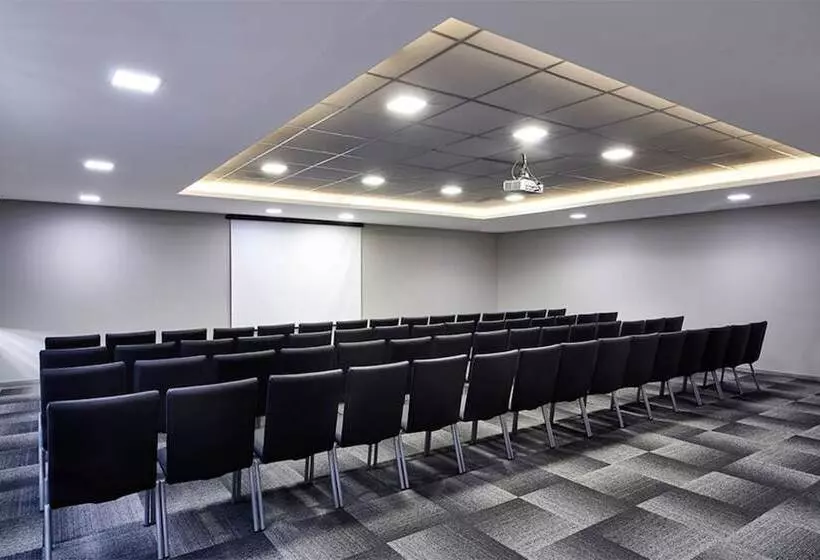 Hotelli Intercity Porto Maravilha