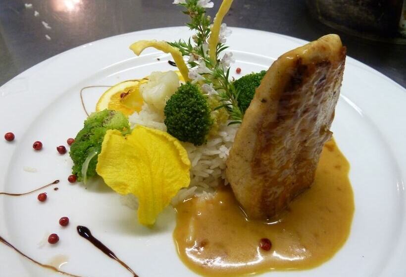 فندق Landhaus Sassenhof