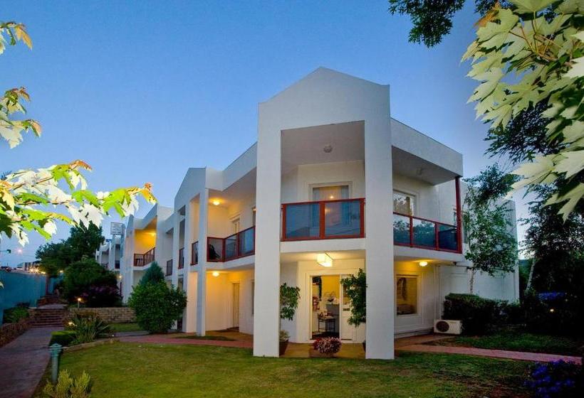 Hawthorn Gardens Serviced Apartments