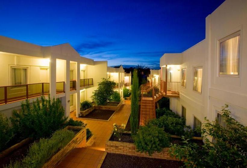 Hawthorn Gardens Serviced Apartments