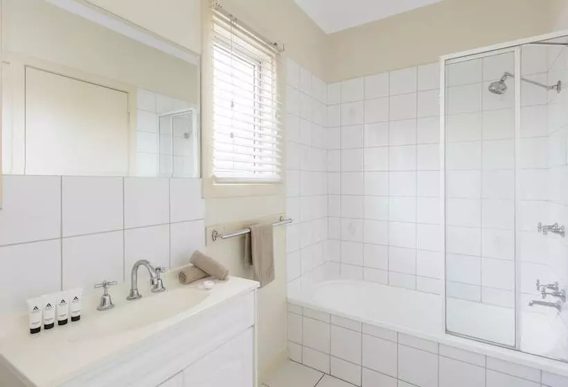 Hawthorn Gardens Serviced Apartments