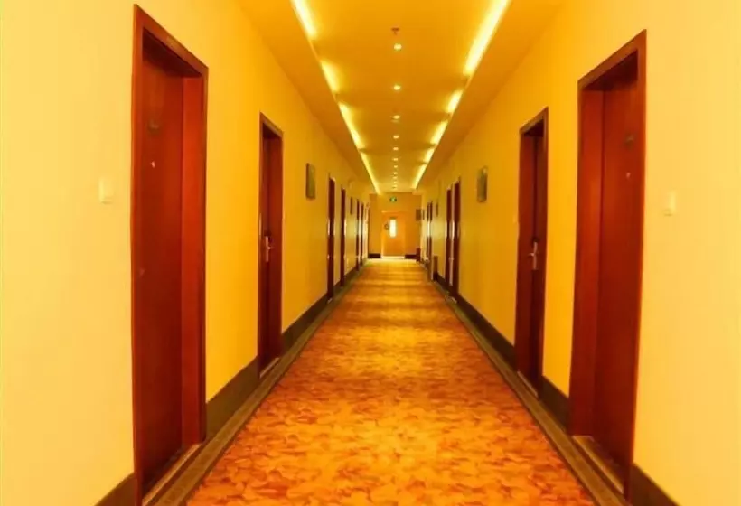 Hotelli Greentree Inn Hainan Haikou Guomao Business
