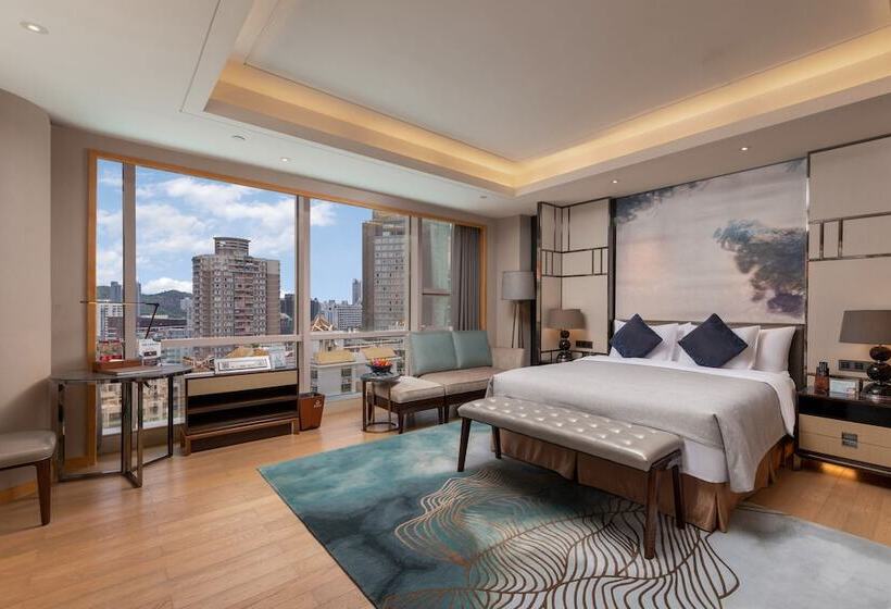 هتل Zhuhai Longzhuda International