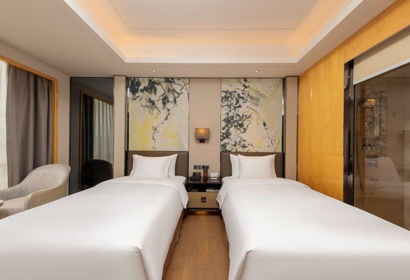 هتل Zhuhai Longzhuda International