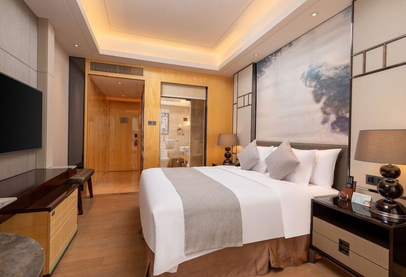 هتل Zhuhai Longzhuda International