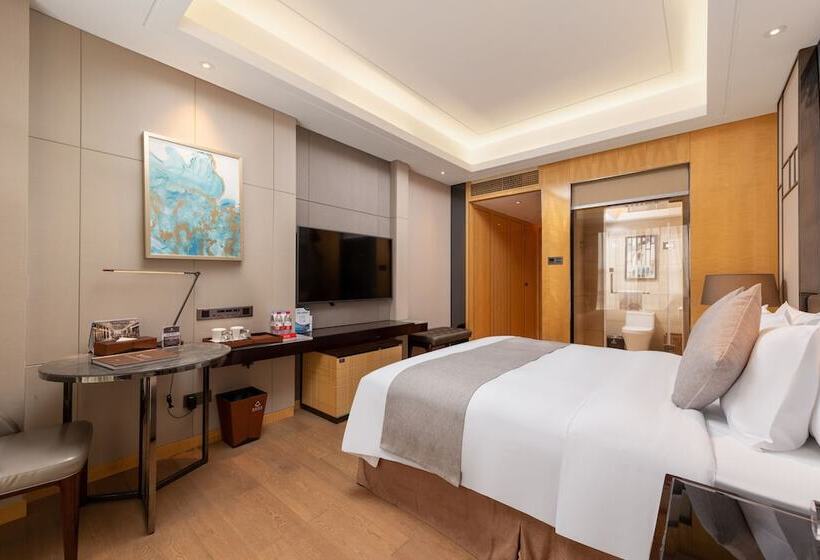 هتل Zhuhai Longzhuda International