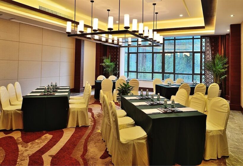 בית מלון כפרי Harmona Resort & Spa Zhangjiajie