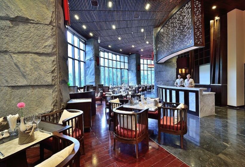 בית מלון כפרי Harmona Resort & Spa Zhangjiajie