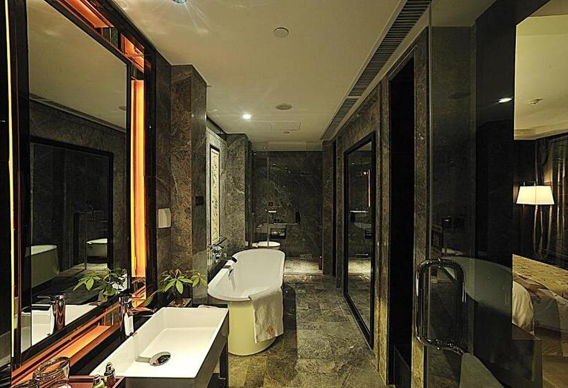 Отель Tai Zhou International Jinling