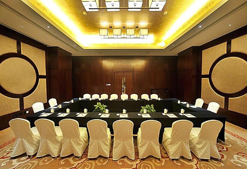 Отель Tai Zhou International Jinling